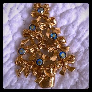 Christmas Brooch